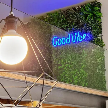 House With Exclusive Terrace In A Private Oporto