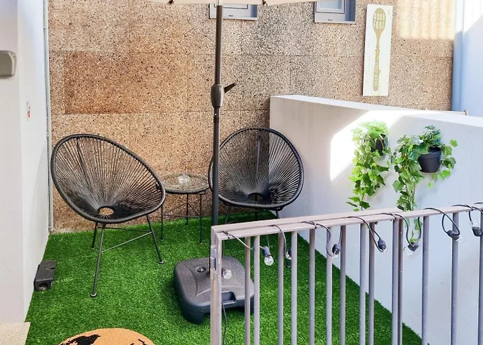 House With Exclusive Terrace In A Private Oporto