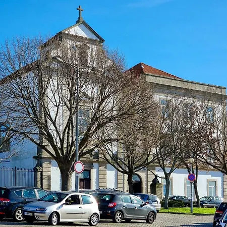 House With Exclusive Terrace In A Private *
